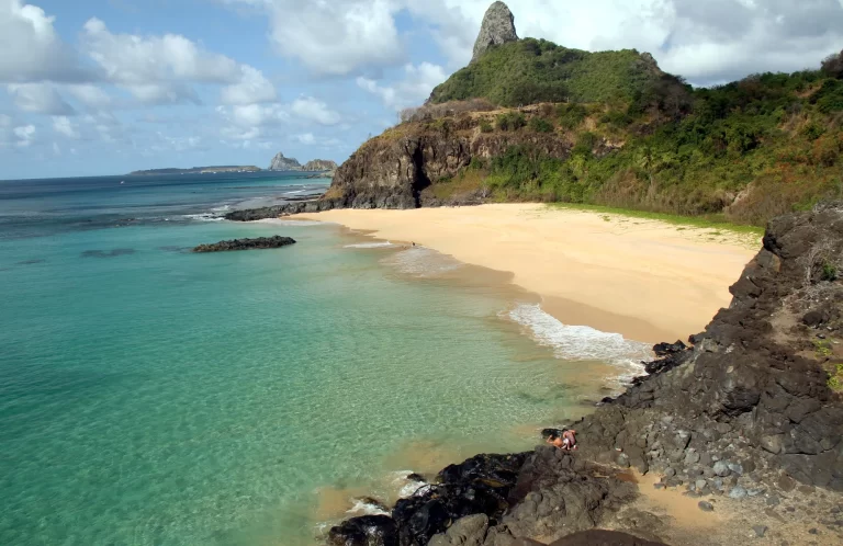 Praia do Americano Mar Dentro Fernando de Noronha